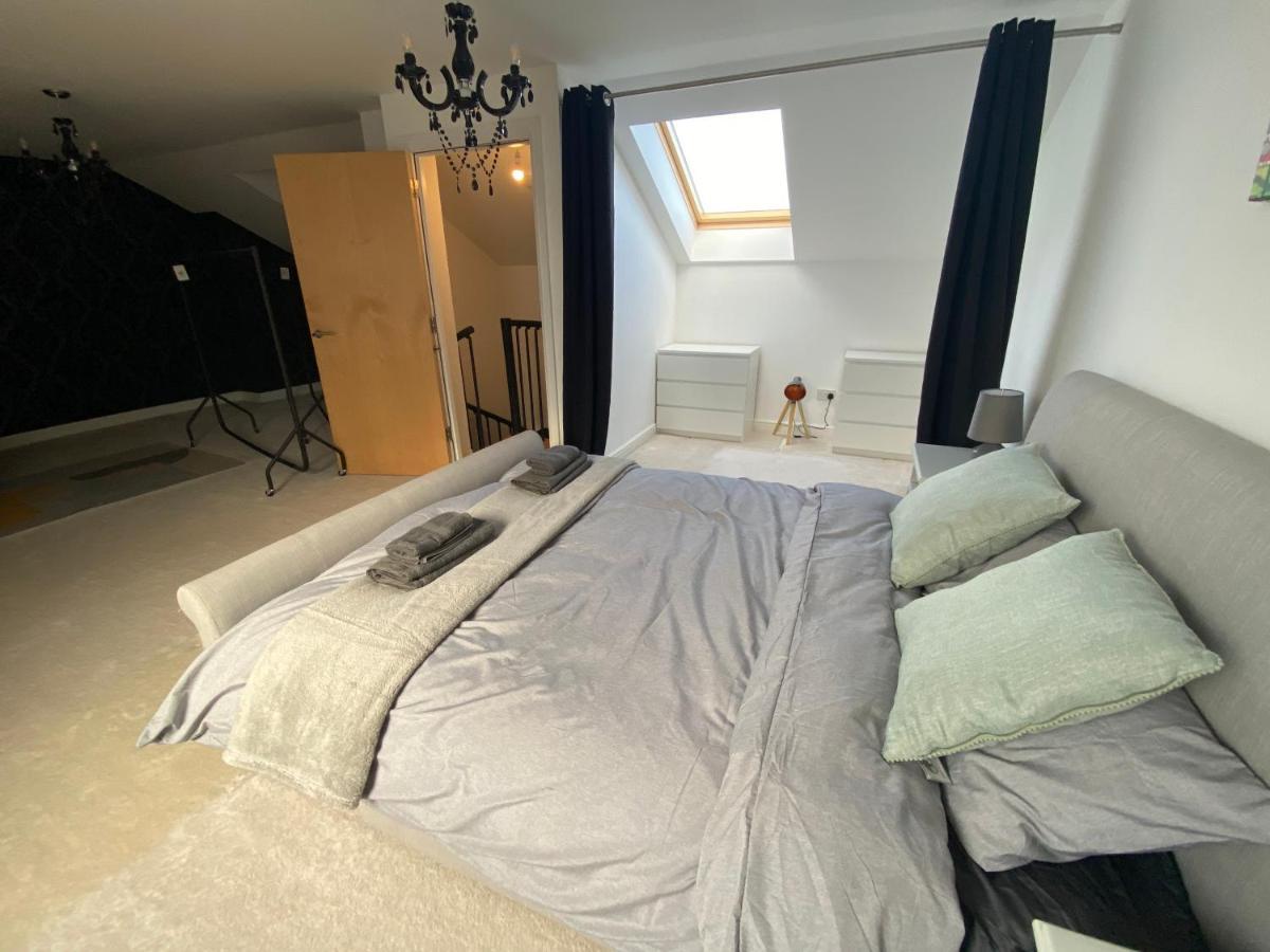 The Duplex Nairn- Spacious 3 Bedroom With Sunny Balcony Eksteriør bilde