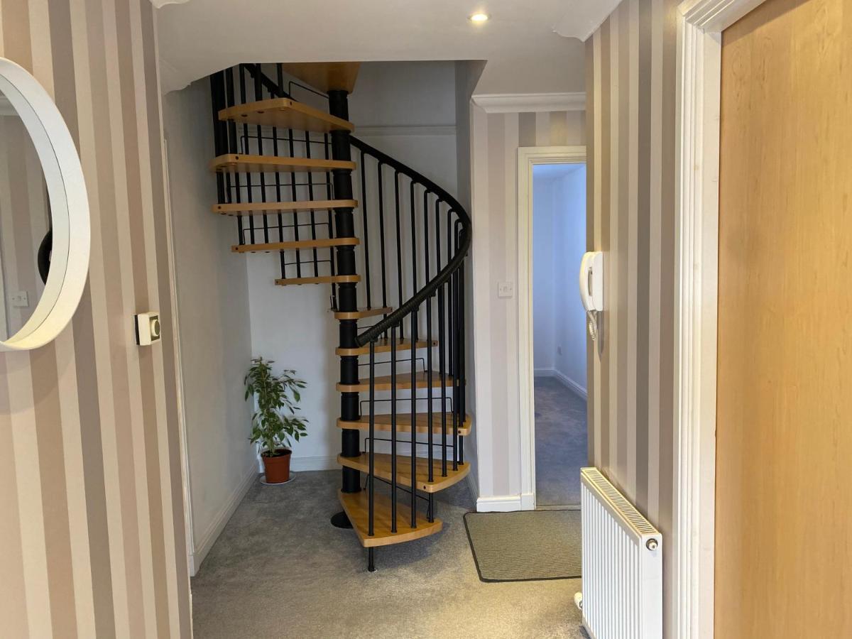 The Duplex Nairn- Spacious 3 Bedroom With Sunny Balcony Eksteriør bilde